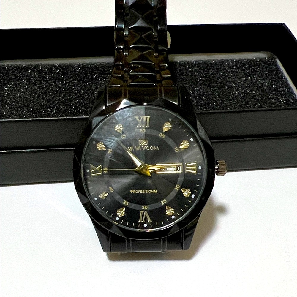 Va Va Voom Black and Gold Men's Stainless Steel Quartz Watch